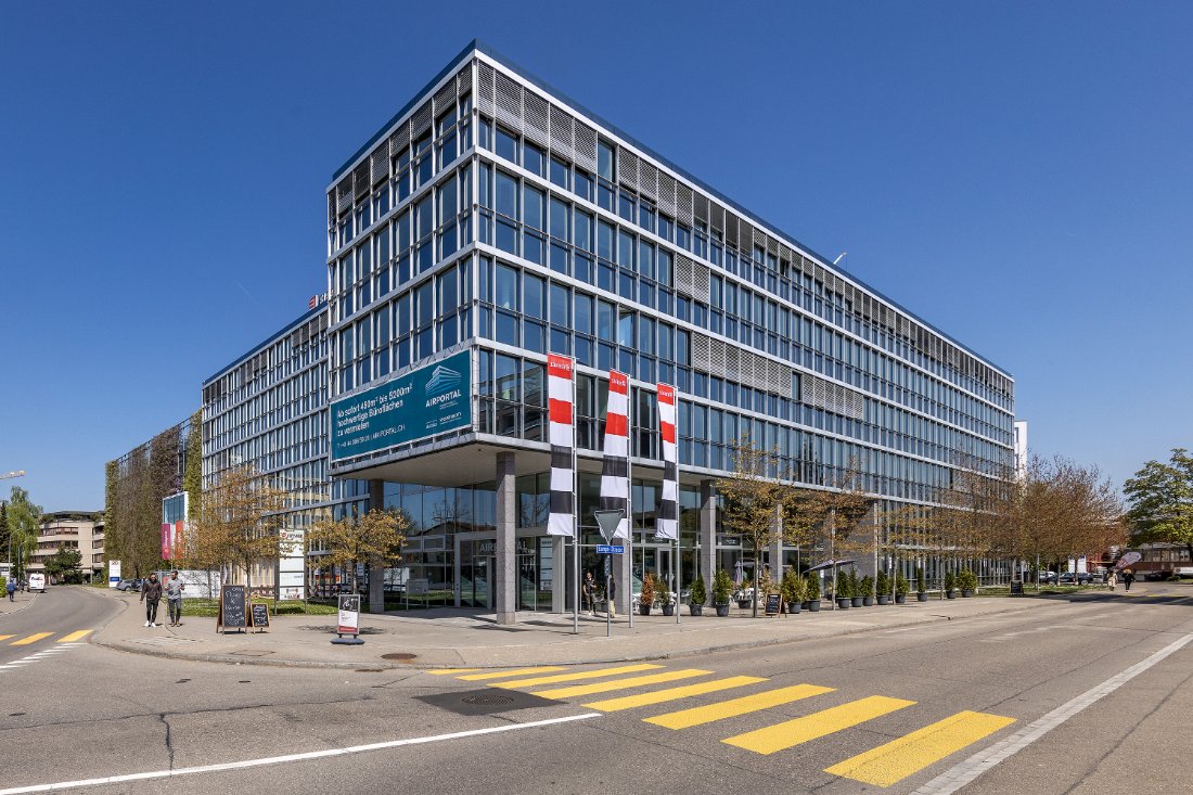 Airportal building exterior, Glattbrugg